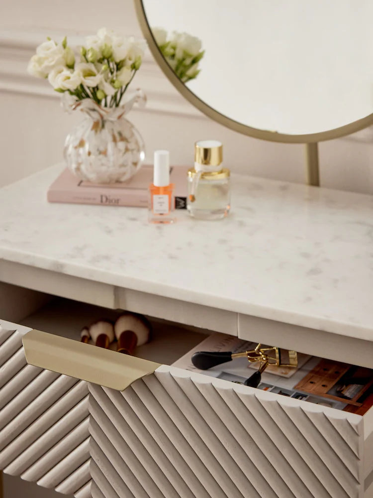 Valancia mini makeup vanity